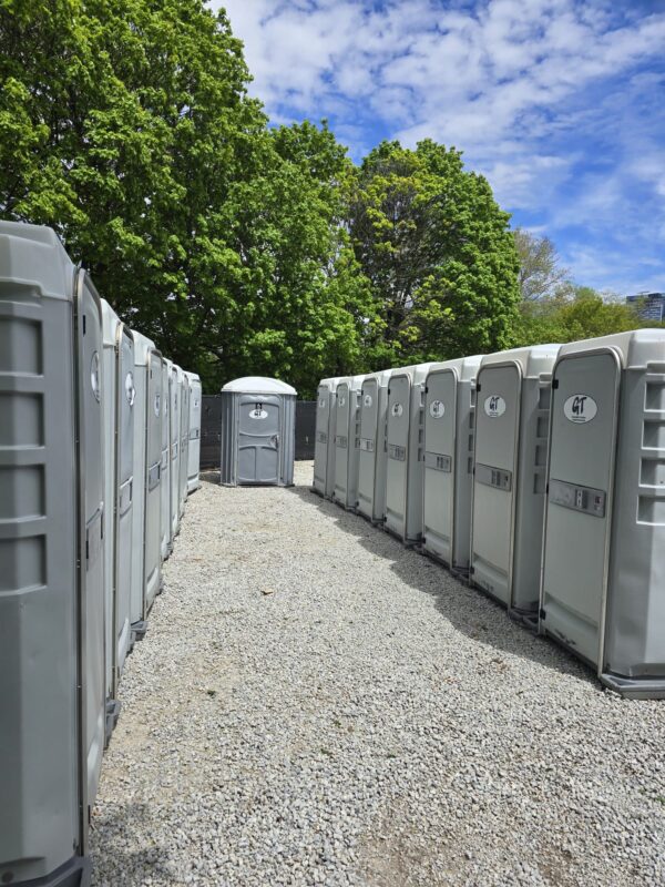 Fort York Portable Toilets Rental Delivery 1