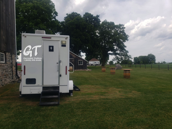 Luxury Wedding Washroom Trailer for Rent